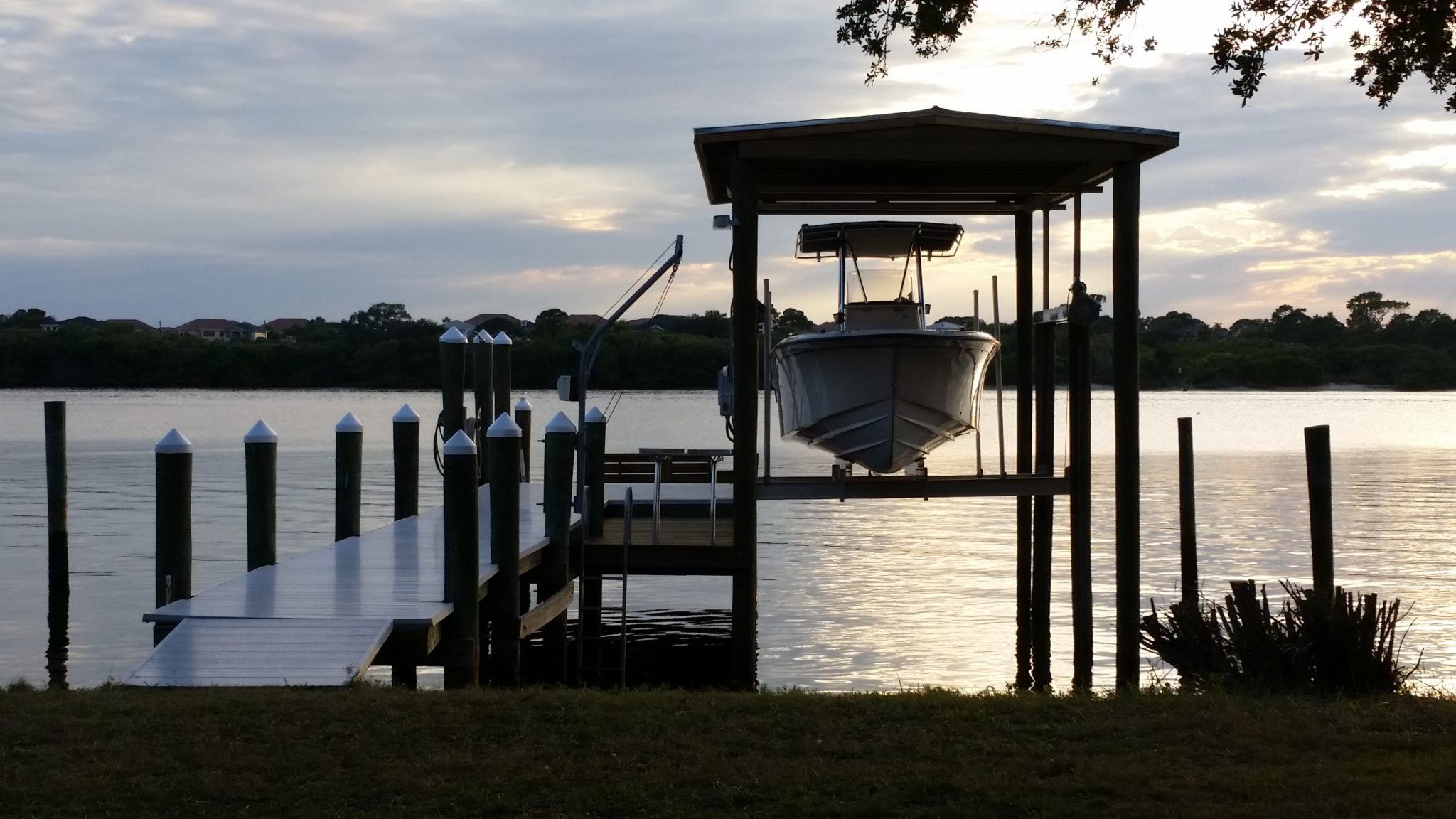 Boat Lift with Gable Roof – Gulfside Docks